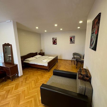 K&N Guesthouse 트빌리시 외부 사진