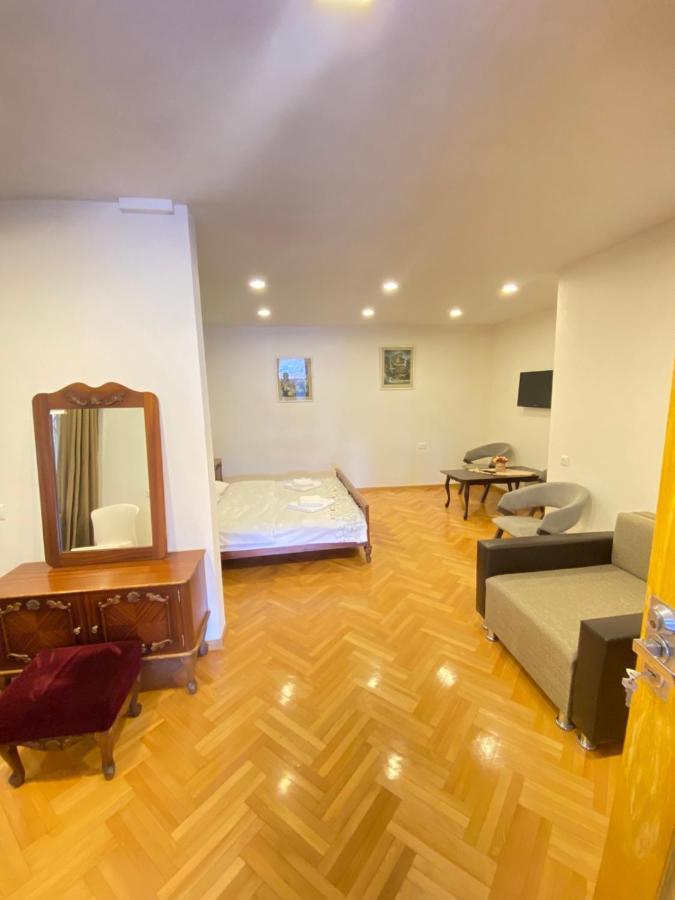 K&N Guesthouse 트빌리시 외부 사진