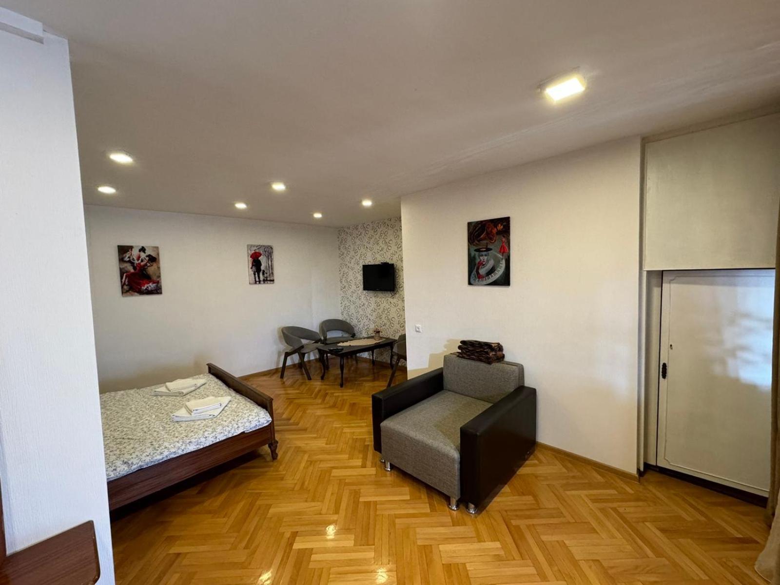 K&N Guesthouse 트빌리시 외부 사진