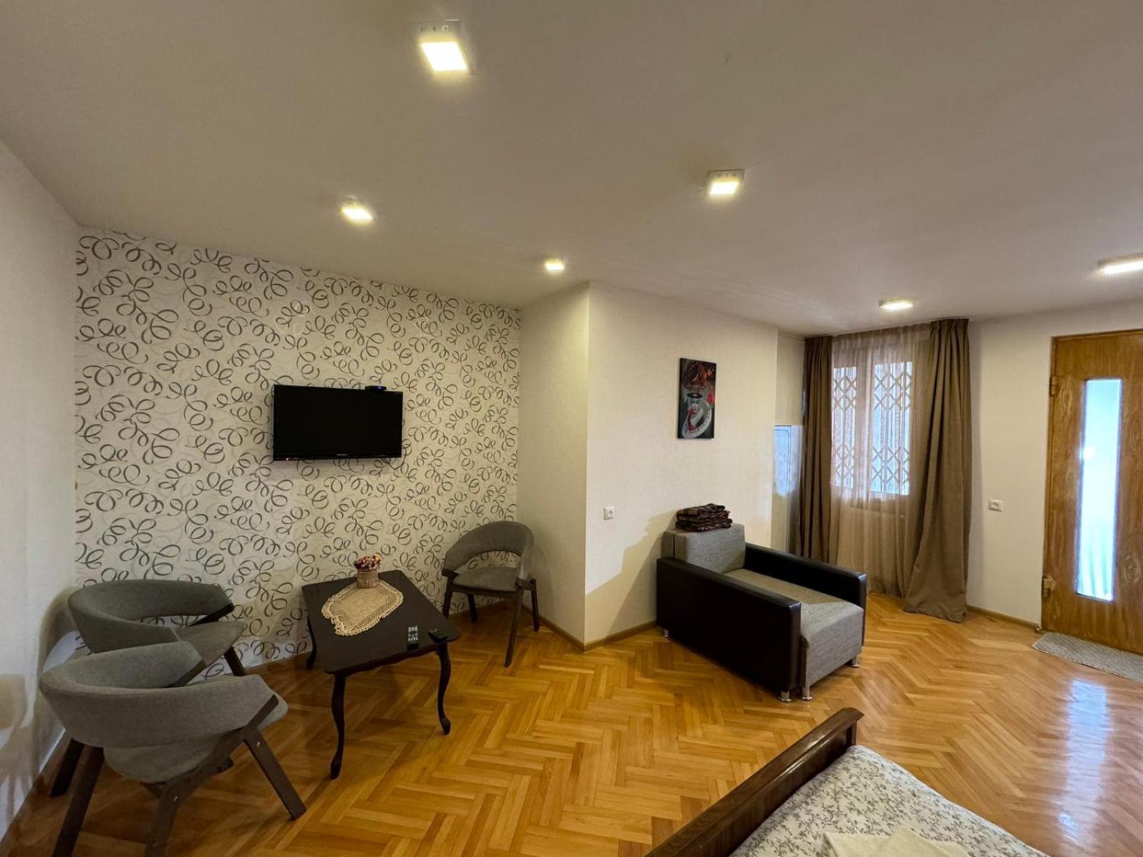 K&N Guesthouse 트빌리시 외부 사진