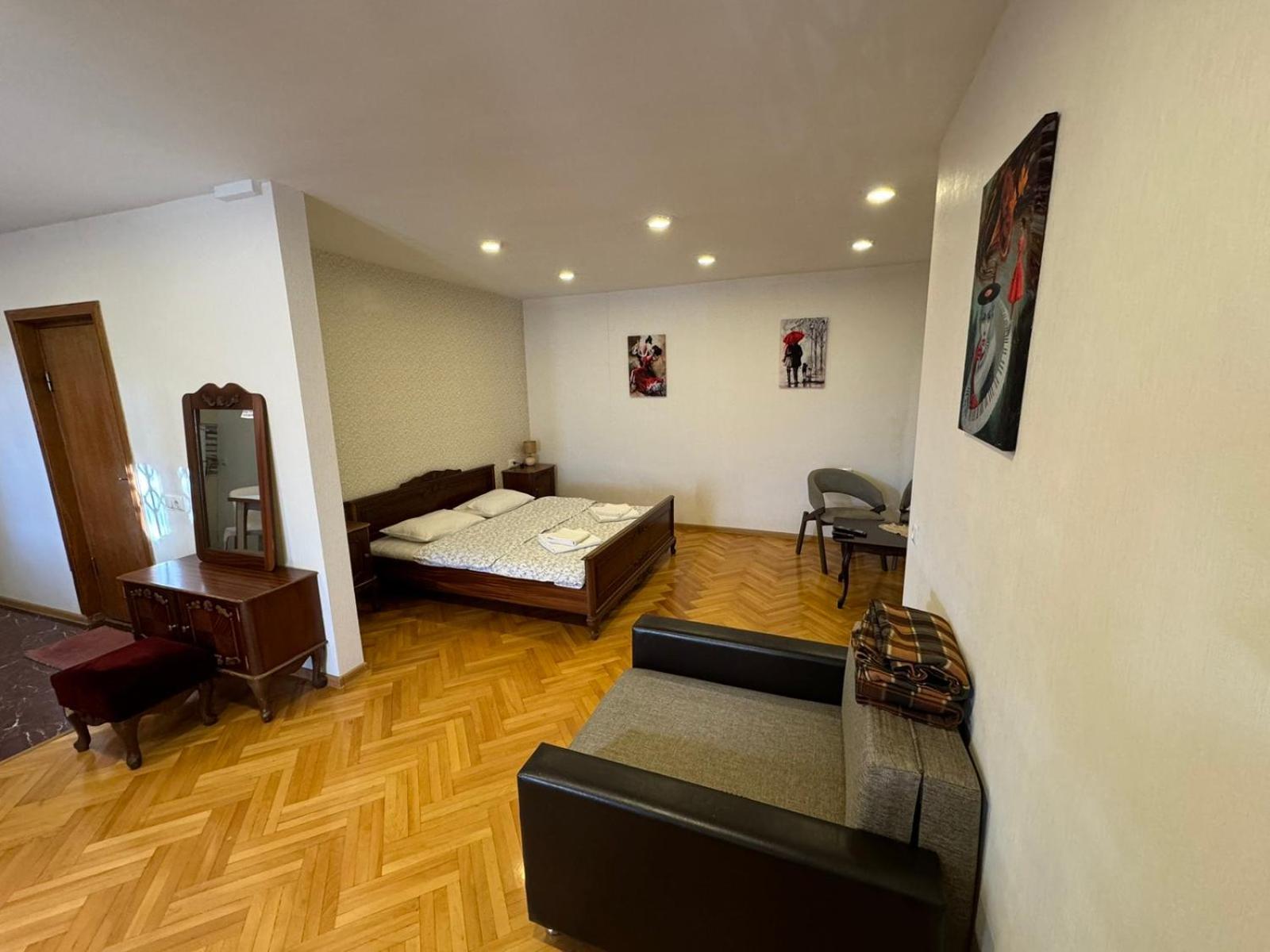 K&N Guesthouse 트빌리시 외부 사진
